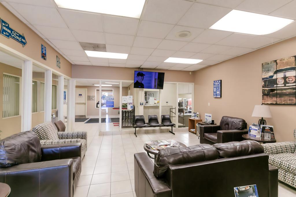 Dealership gallery photo 6